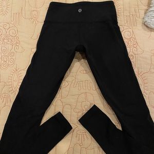 Lululemon size 4 low rise leggings